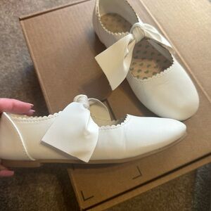 Girls used dress shoes